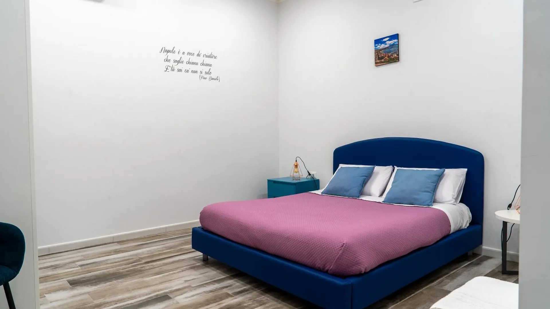 Bed & Breakfast Bed and Breakfast Fara'S House Napoli Italia